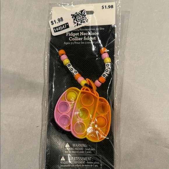 Halloween Grab Bag of Variety of Random Halloween Items - Kids - Picture 10 of 12